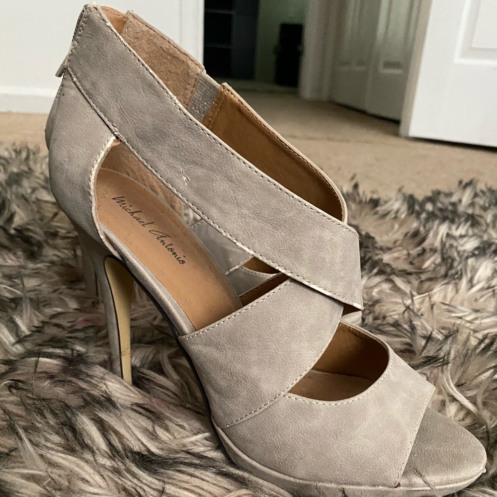 Michael Antonio Heels